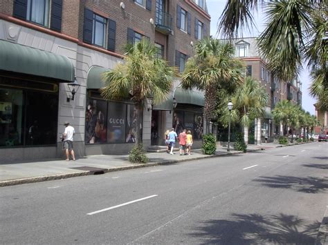 gucci store charleston sc.